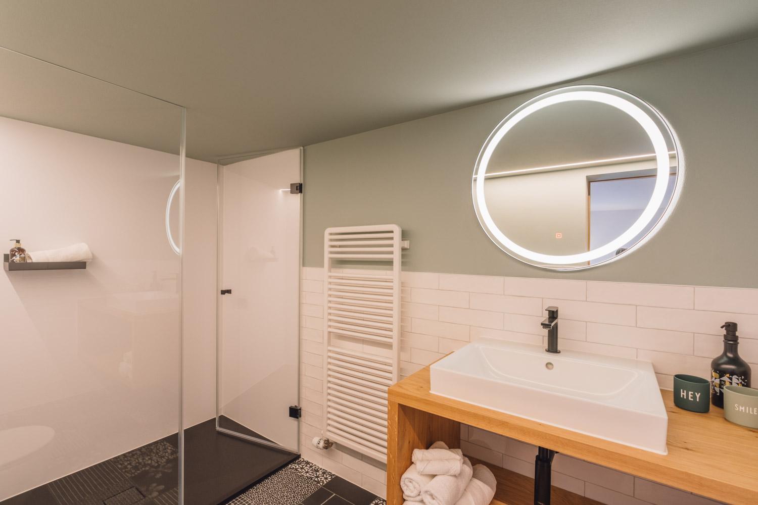 Hotel Walliserkanne グレヘン エクステリア 写真