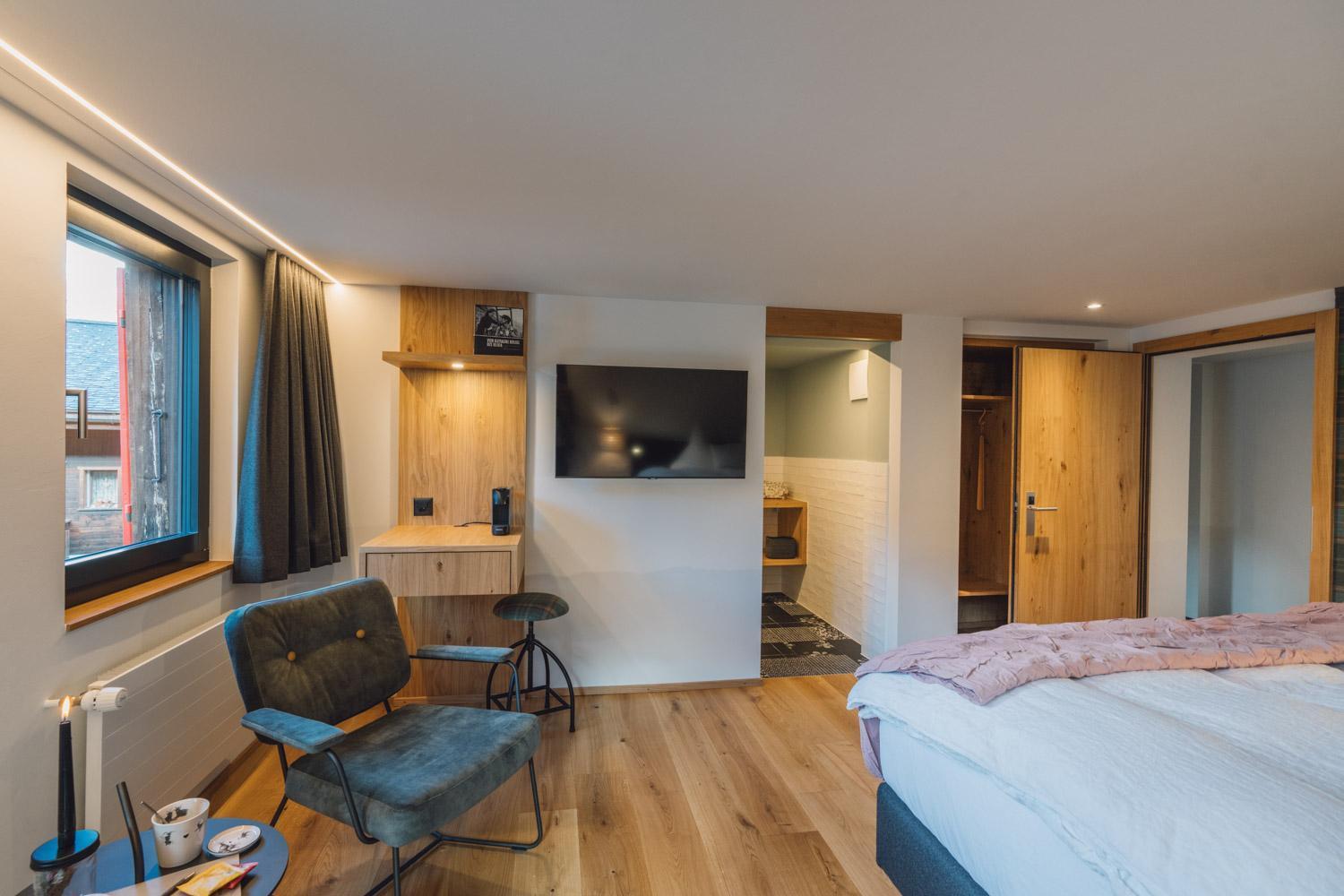 Hotel Walliserkanne グレヘン エクステリア 写真