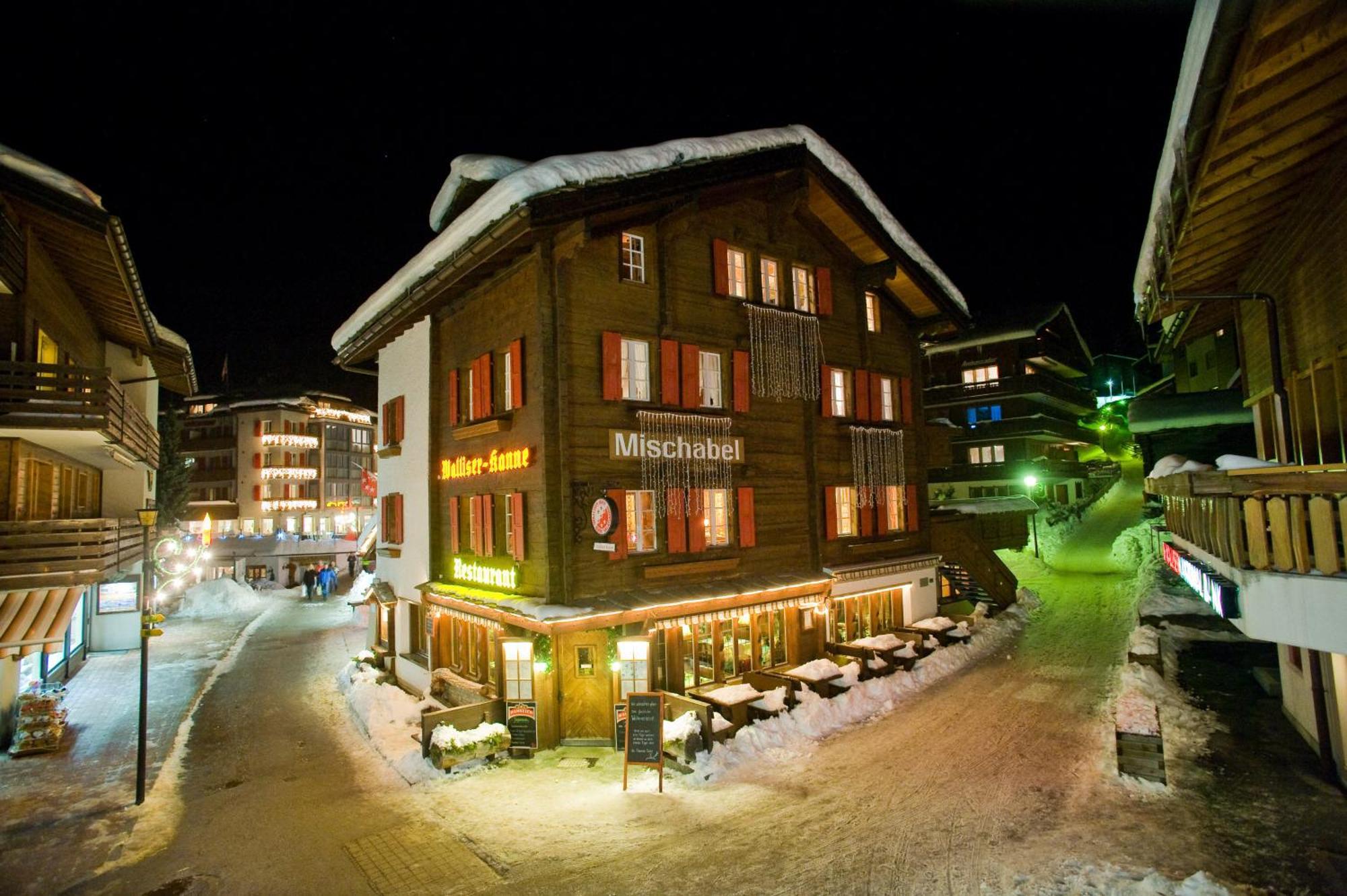 Hotel Walliserkanne グレヘン エクステリア 写真