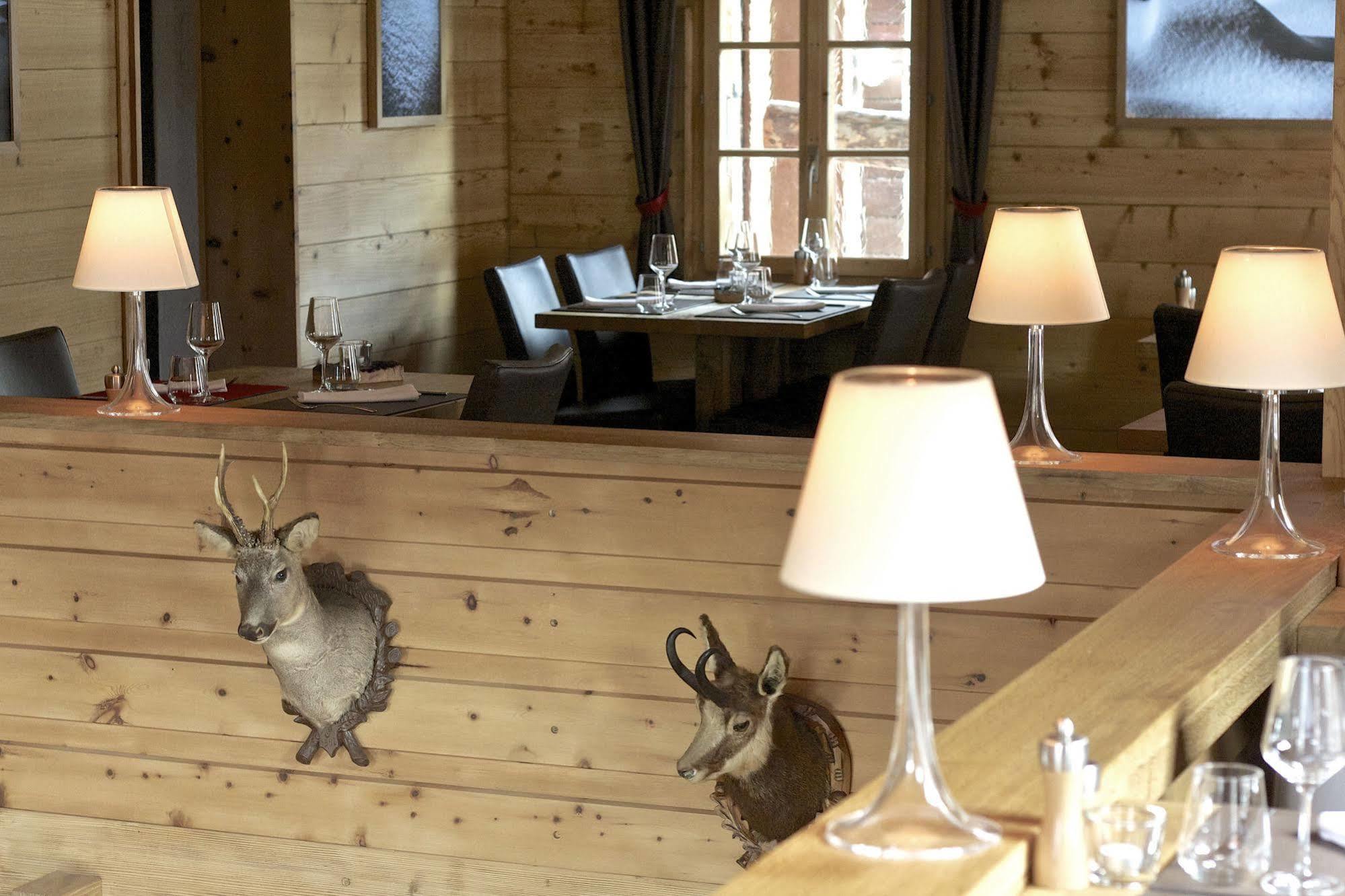 Hotel Walliserkanne グレヘン エクステリア 写真